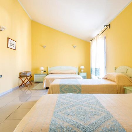Hotel Solki SantʼAntìoco Exteriér fotografie
