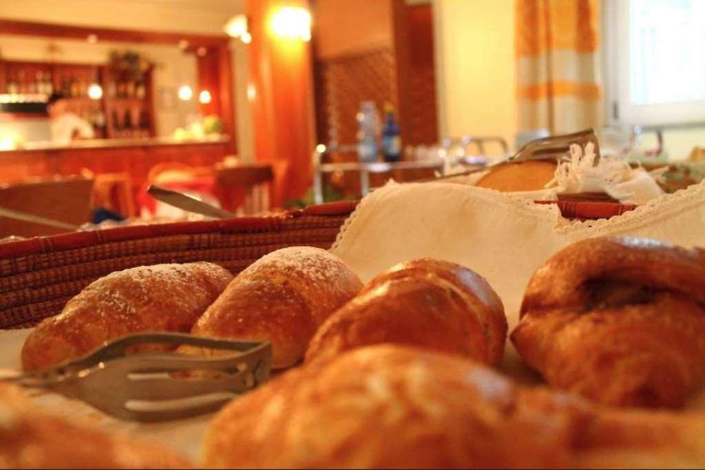 Hotel Solki SantʼAntìoco Restaurace fotografie